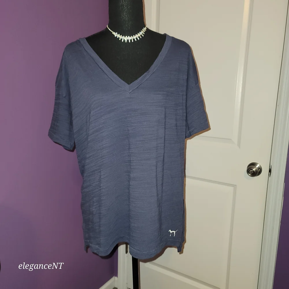 PINK By Victoria's Secret T Shirt in Blue With Sequin Dog Sz: M - Picture 9 of 10